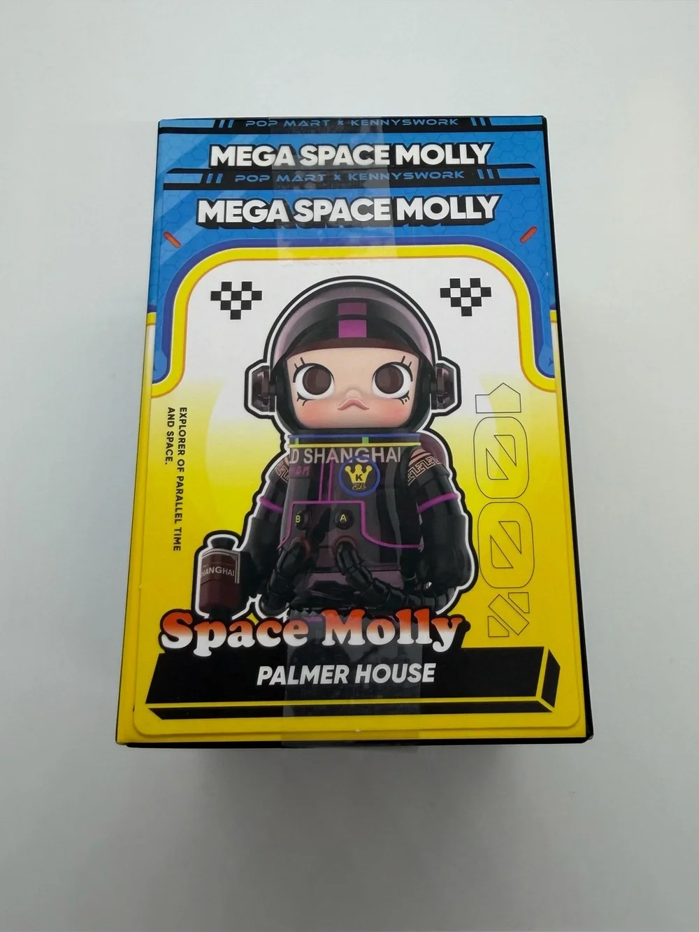 Pop Mart Mega Space Molly 100% Palmer House Old Shanghai Vinyl Figure